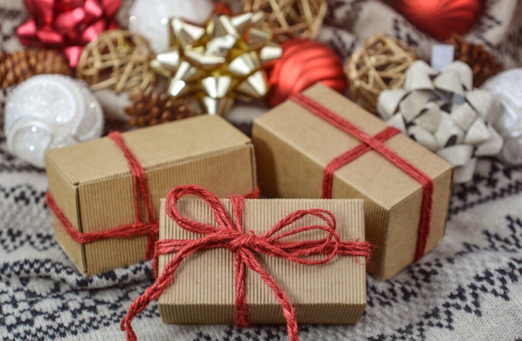 Jak zorganizować wysyłkę świątecznych paczek dla pracowników